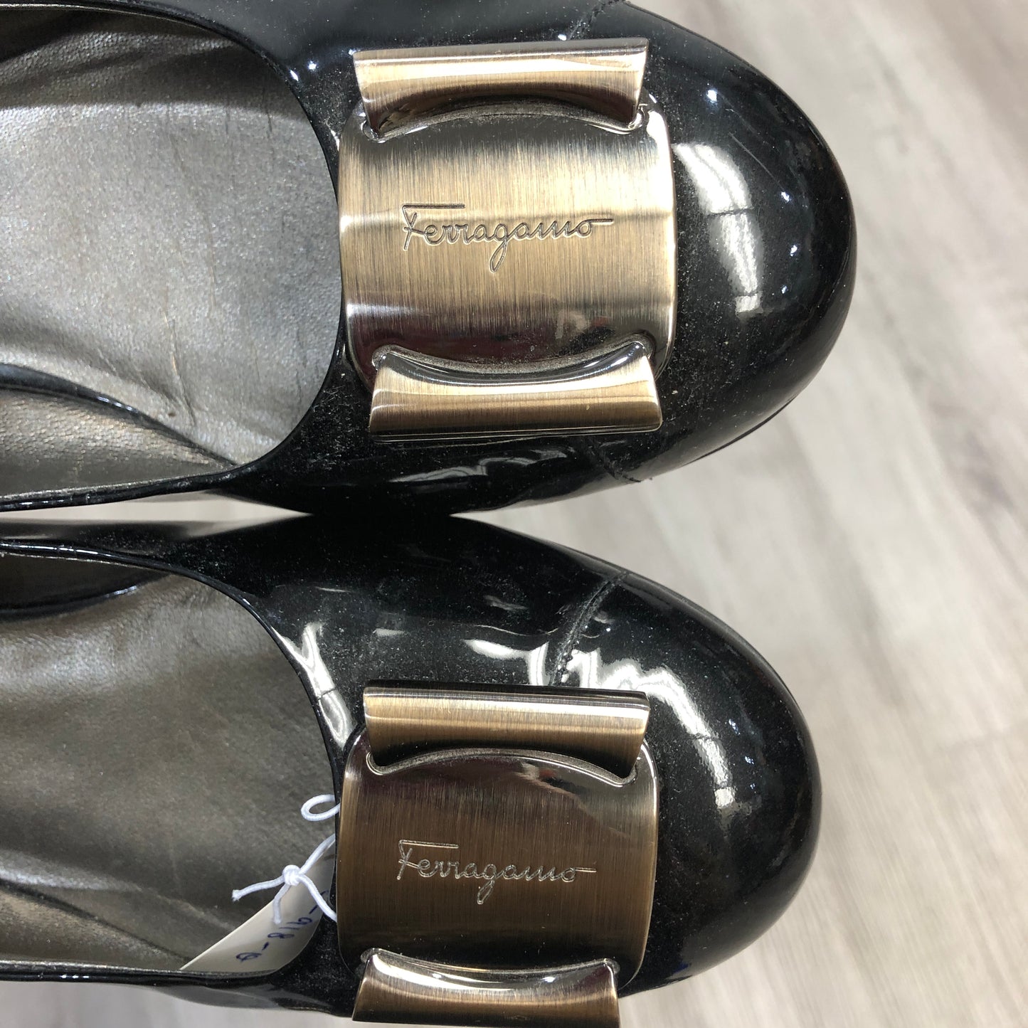 Salvatore Ferragamo Vara Bow Patent Leather Flats US 8B black