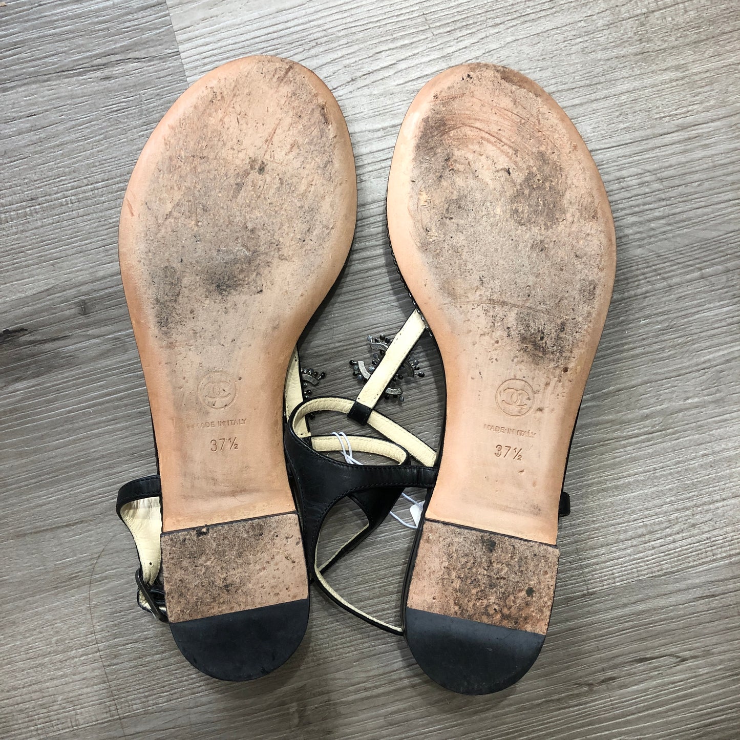 Chanel Women's Cream/Black CC Logo Thong Sandals Size 37.5