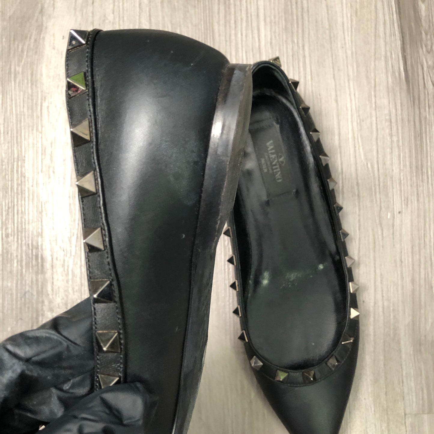 Valentino Rockstud Black Leather Pointed Toe Flat Shoes Size 37.5