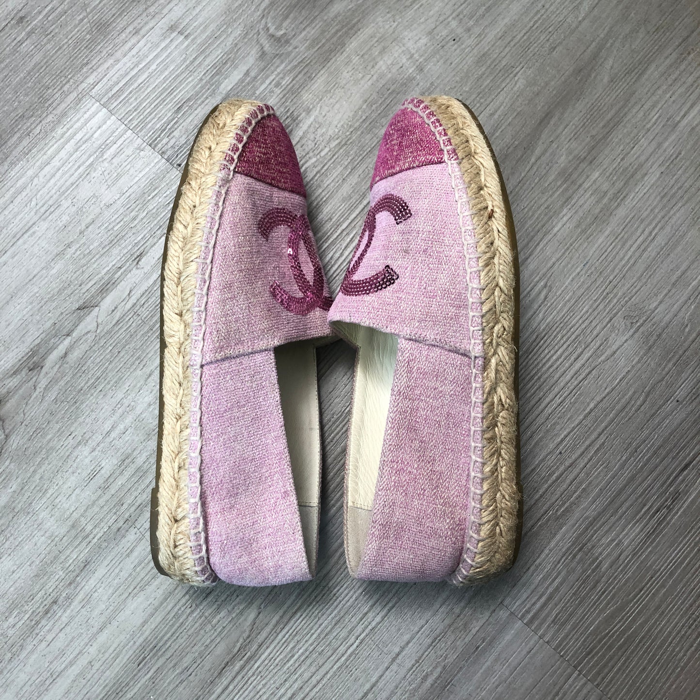 Chanel Pink Glitter Fabric CC Logo Espadrille Flat Shoes 36