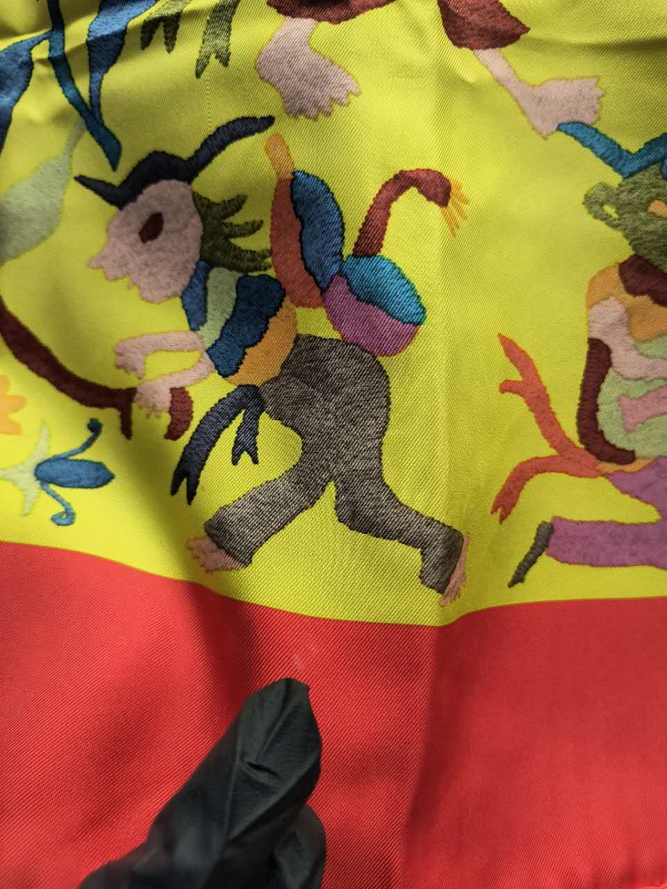 Hermes Din Tini Ya Zue Silk Scarf