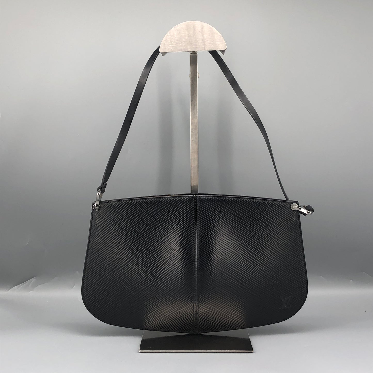 Louis Vuitton Black Epi Pochette Demi-Lune Shoulder Bag