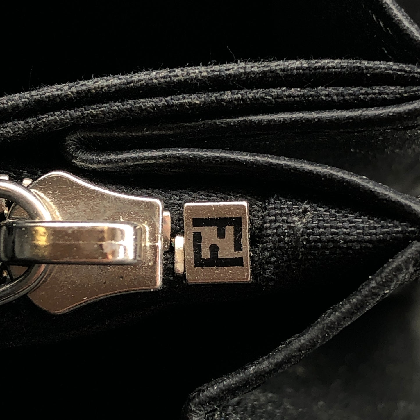 Fendi Logo Zip-Around Long Wallet Black