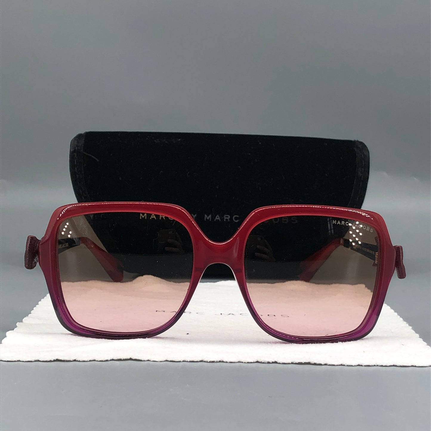 Marc Jacobs Square Sunglasses 135mm Red/Purple