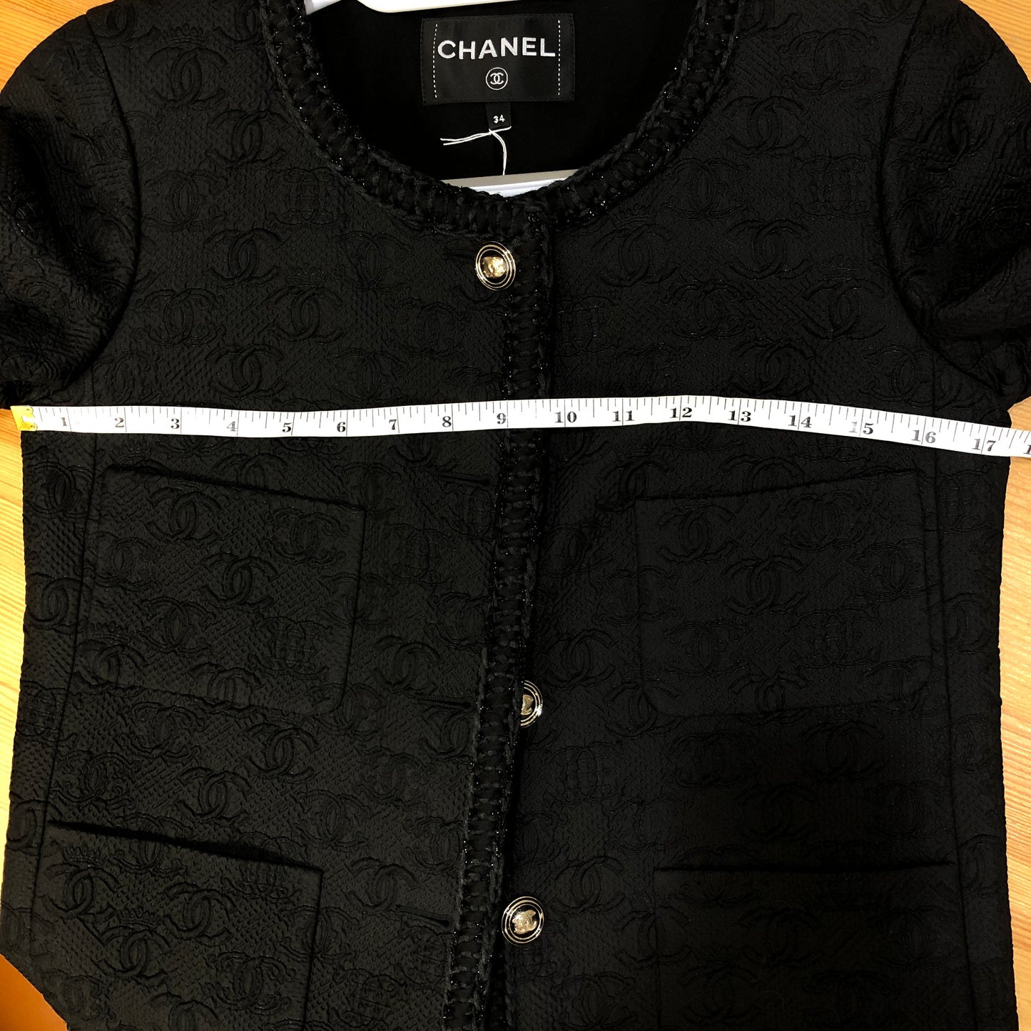 Chanel  CC logo jacquard pattern Black Tweed Round Neck Short Jacket Size 34