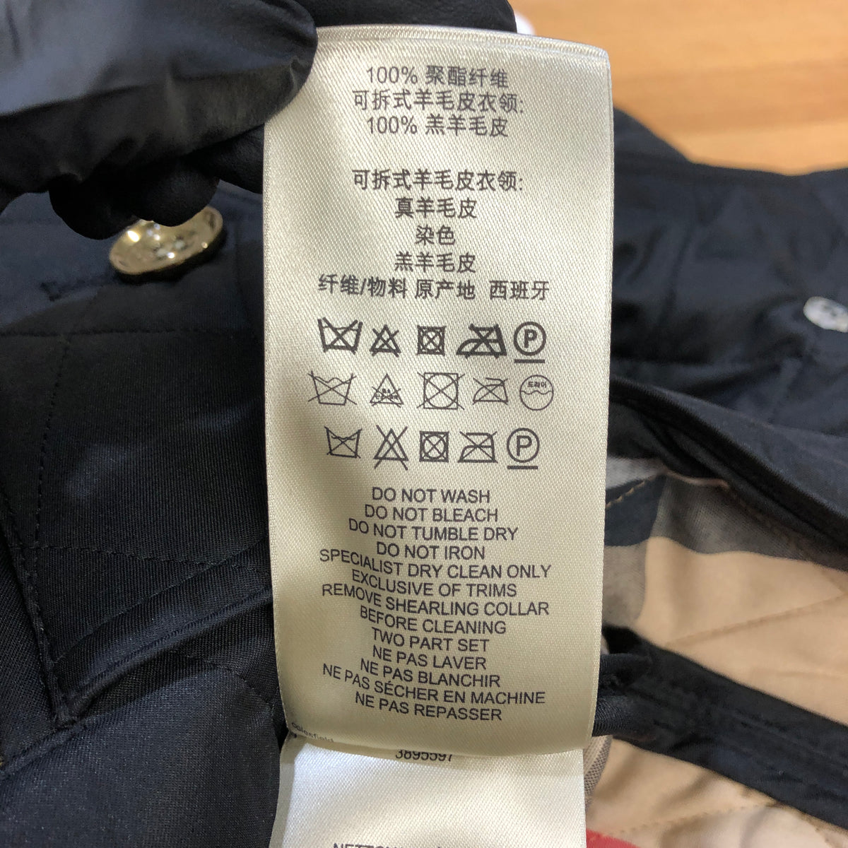 Burberry Black Quilted Double Breasted Coat Size S