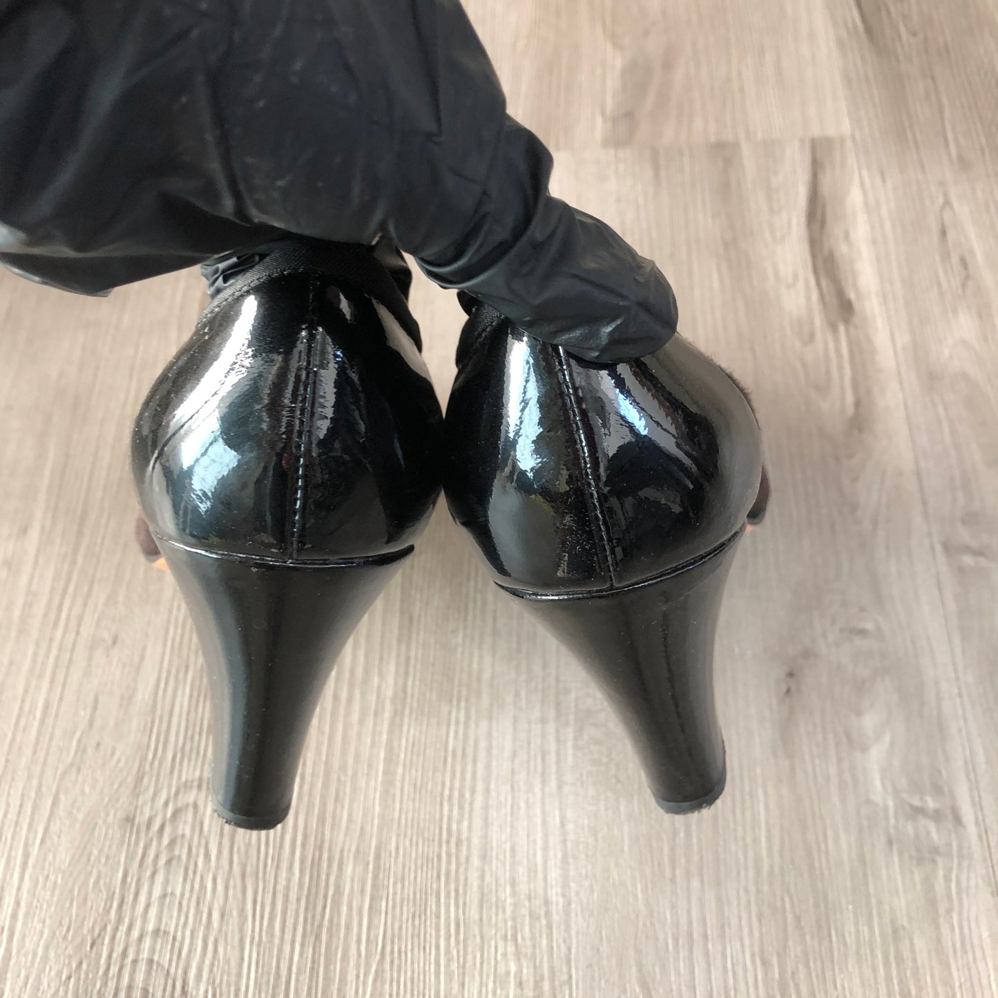 Coach Women's Signature C Print Pointed Toe Stiletto Pumps Size 7B Black Brown