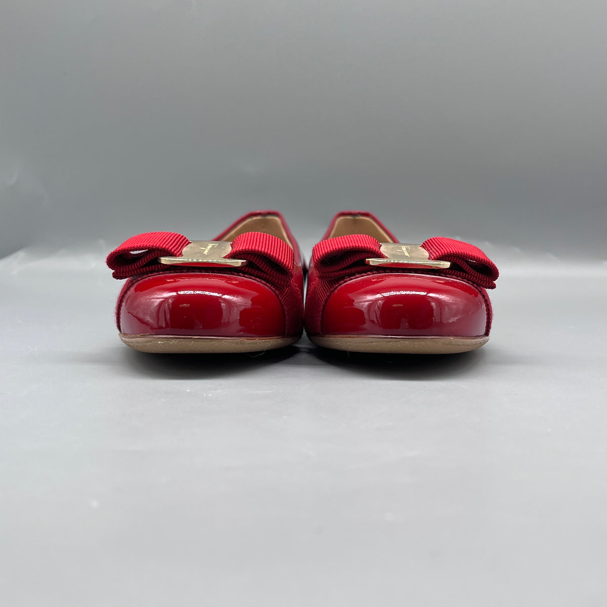 Ferragamo Red Patent Leather Vara Bow Flat Shoes US size 6.5