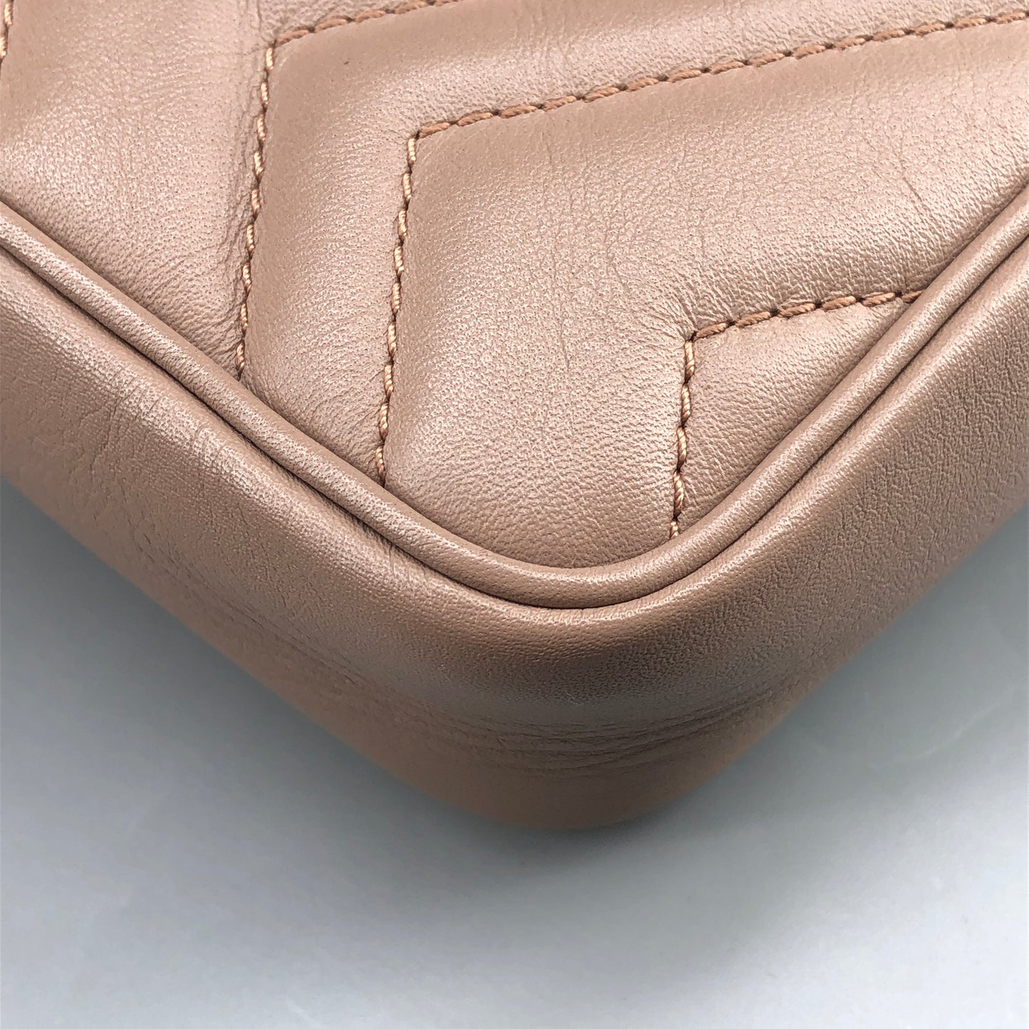 Gucci GG Marmont Mini Quilted Chain Shoulder Bag Dusty Pink