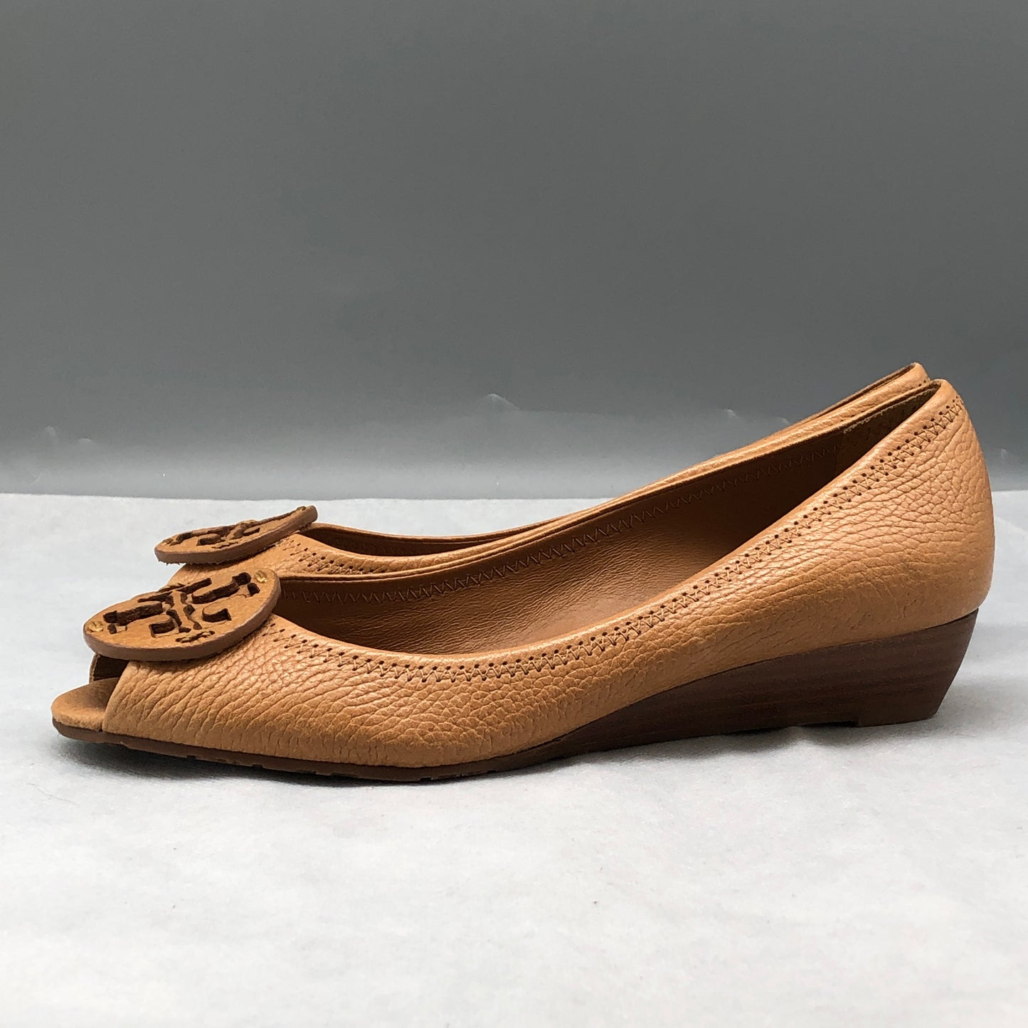Tory Burch Tan Tumbled Leather Wedge Flats Size 7