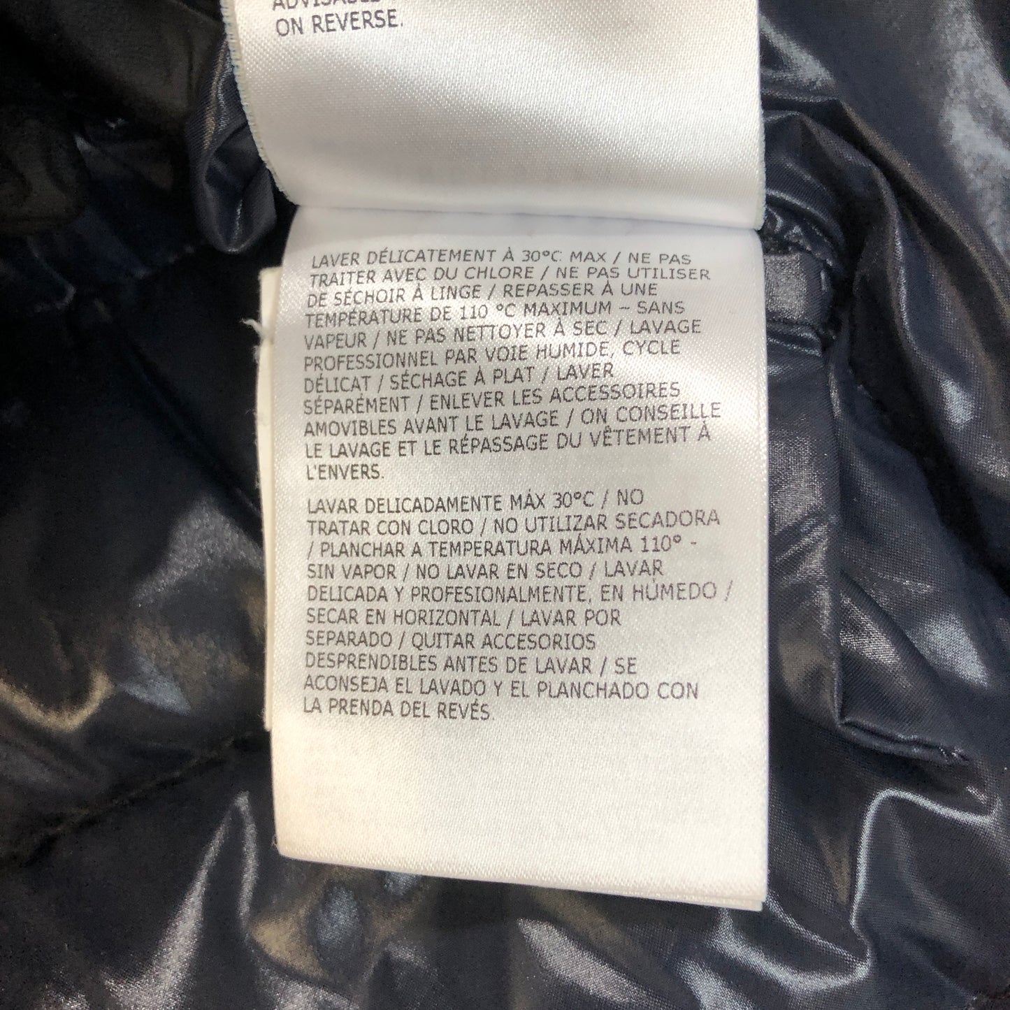 Moncler Kids Detachable Hood Down Jacket 6Y / 116cm Navy Blue