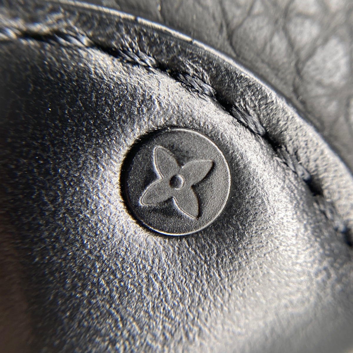 Louis Vuitton Taurillon Monogram Steamer Wearable Bag Black