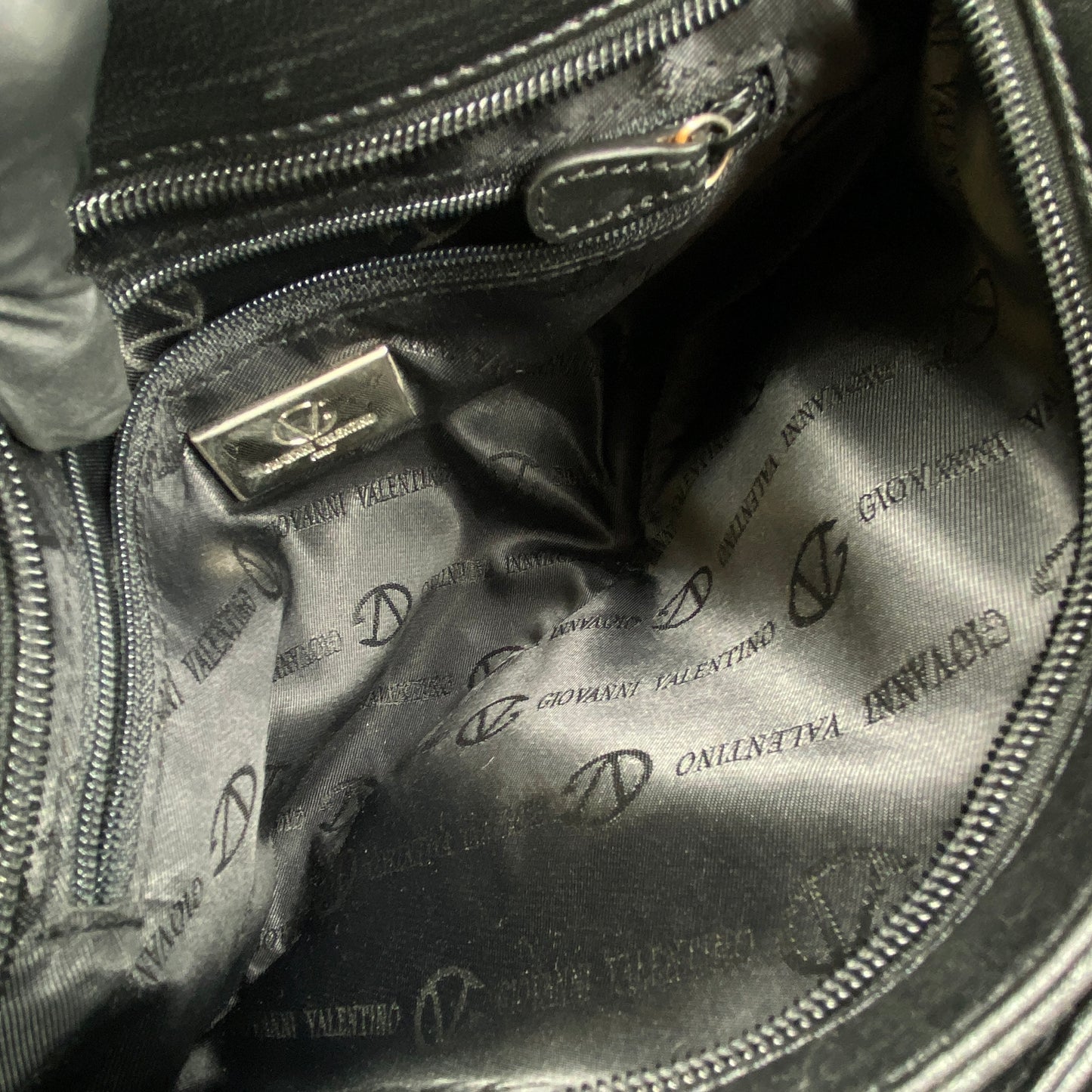 Giovanni Valentino Black Smooth Leather Logo Shoulder Bag
