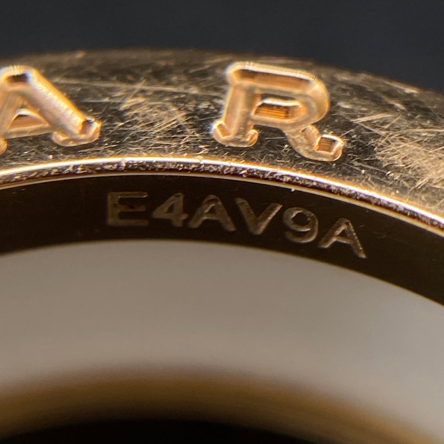 Bvlgari B.zero1 AU750 Yellow Gold White Ceramic Band Ring Size 55mm