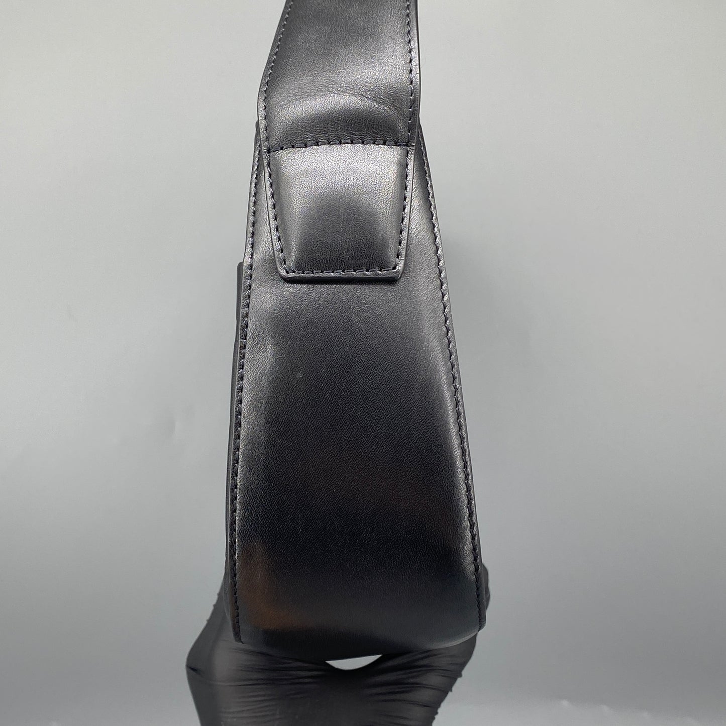 Giovanni Valentino Black Smooth Leather Logo Shoulder Bag