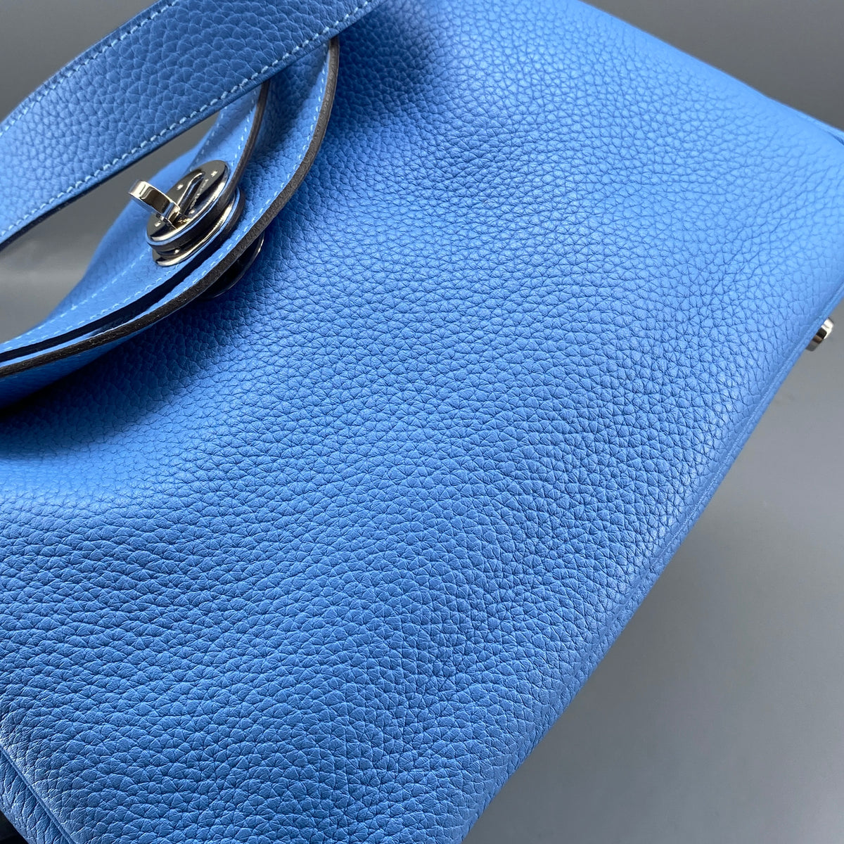 Hermes 2015 Lindy 27 Blue Shoulder Handbag