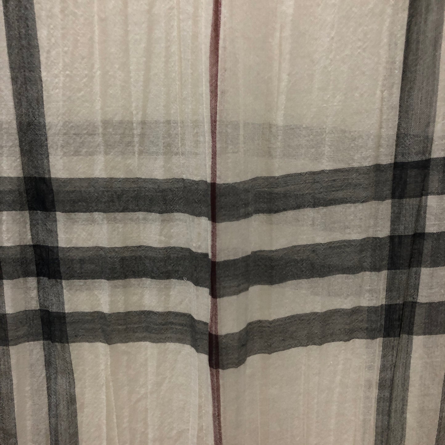 Burberry Classic Vintage Check Wool Cashmere Large Scarf  Beige/Black/Red