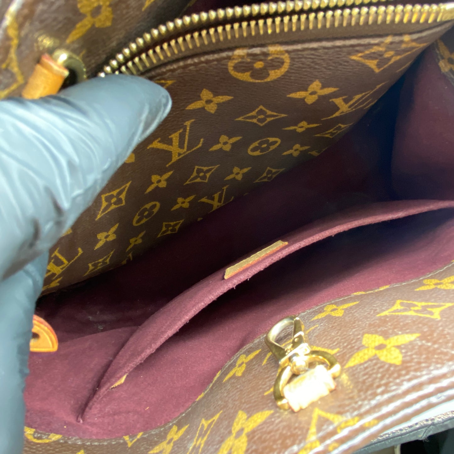 Louis Vuitton Monogram Montaigne MM Handbag