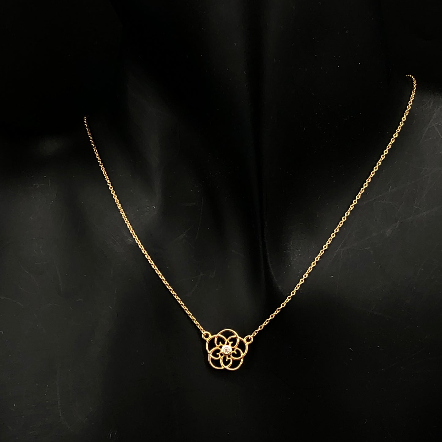 Tiffany & Co. Flower Pendant Necklace 750 Gold