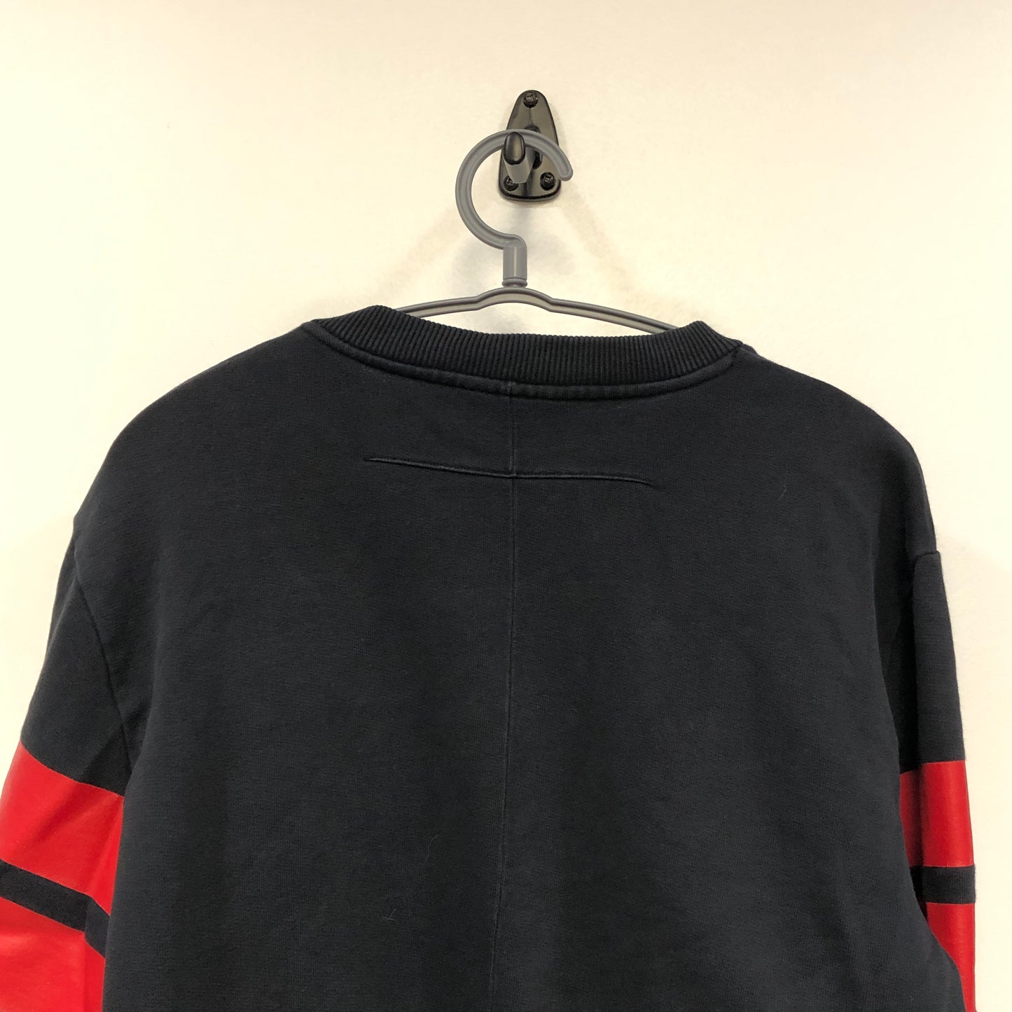 GIVENCHY Black Graphic Print Crew Neck Sweatshirt Size M