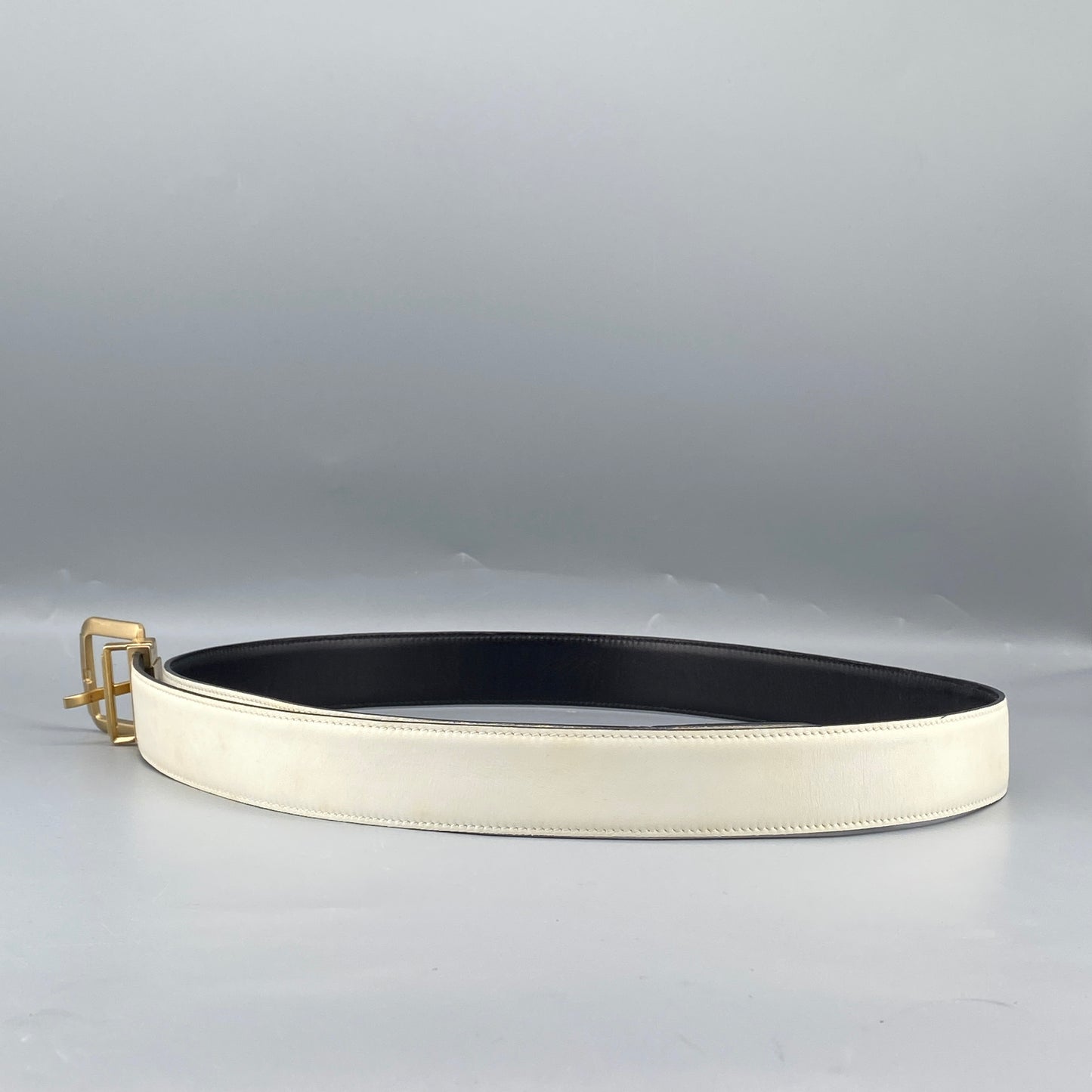 Ferragamo White Smooth Leather Gold Square Pin Buckle Belt 110cm