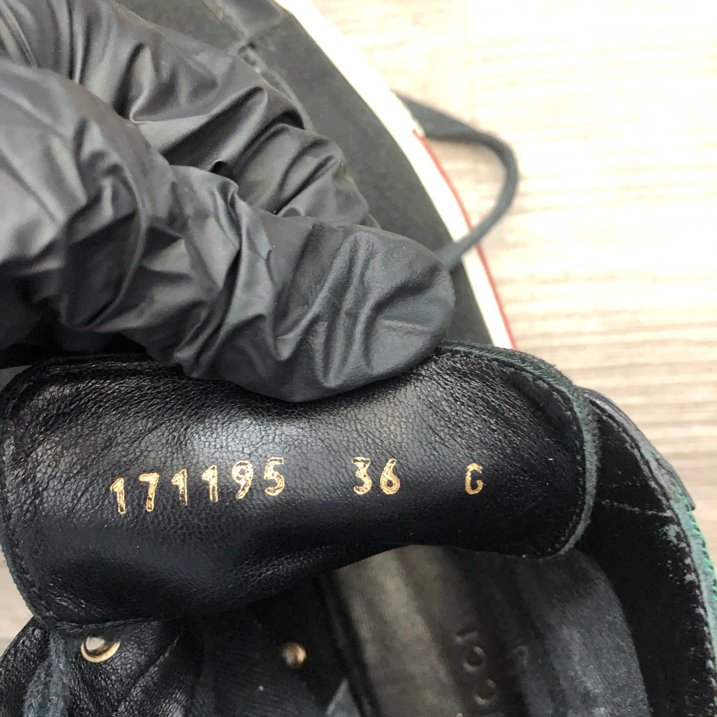 Gucci Women's Canvas High Top Sneakers 36 Black/White