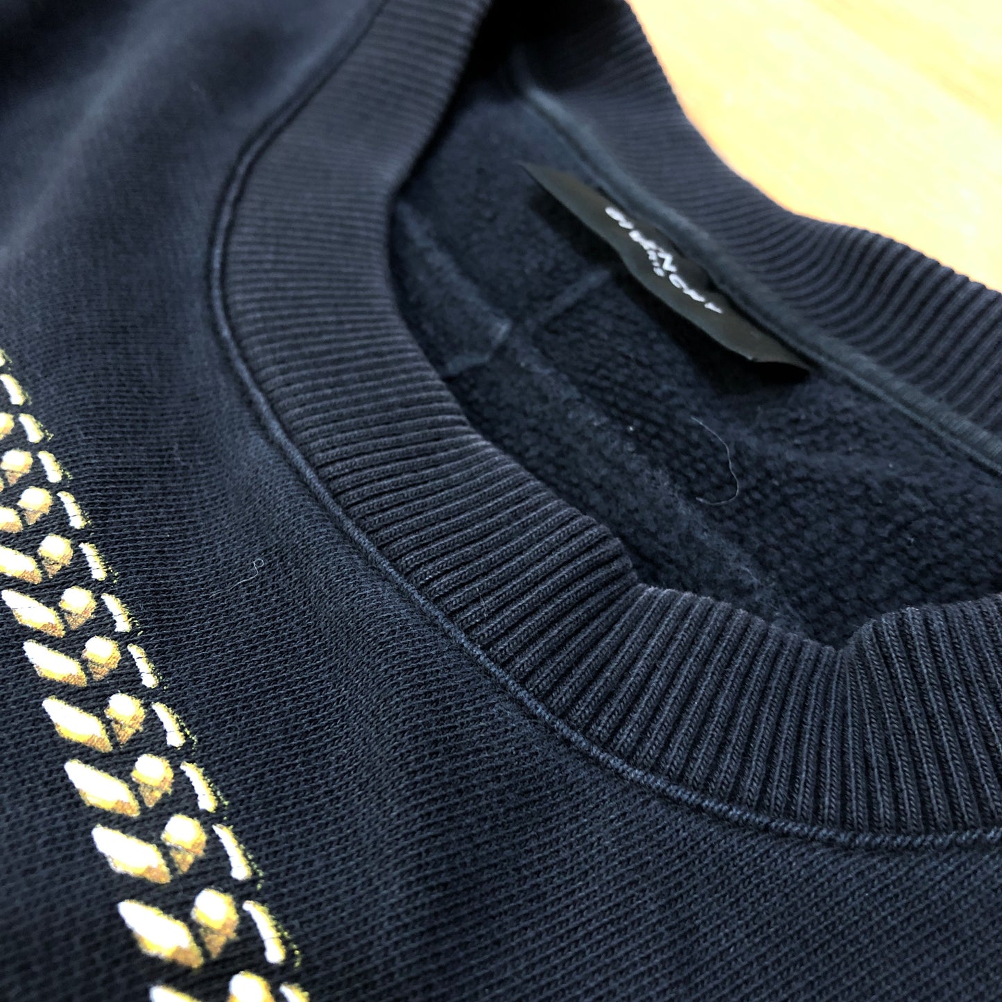 GIVENCHY Black Graphic Print Crew Neck Sweatshirt Size M
