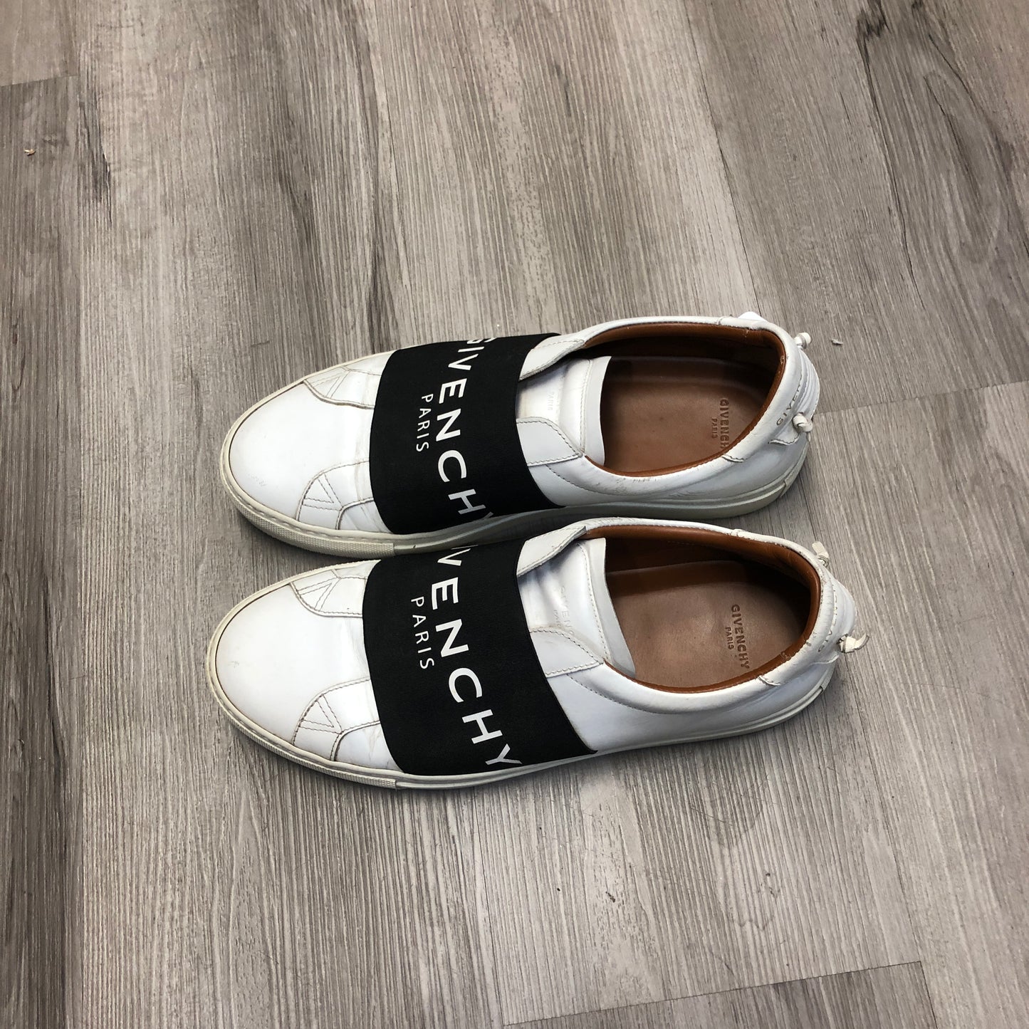 Givenchy Men's Low-Top Sneakers Size 40 White/Black