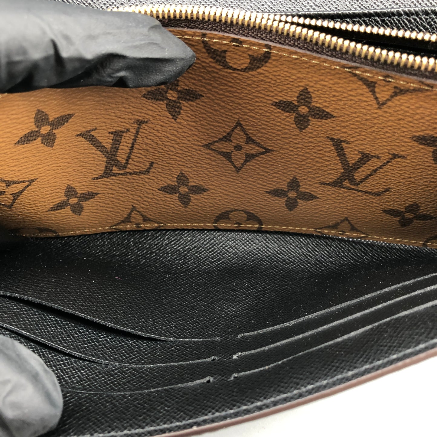 Louis Vuitton Reverse Monogram Sarah Wallet Caramel Brown