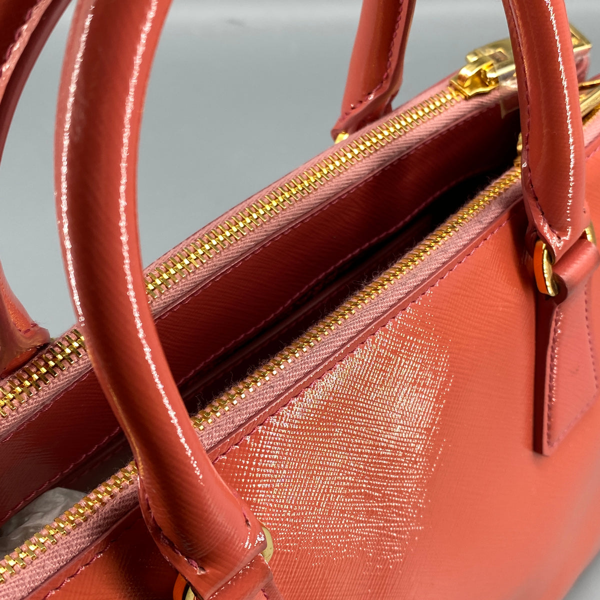 Prada Saffiano Vernice Small Galleria Double Zip Tote Arancio