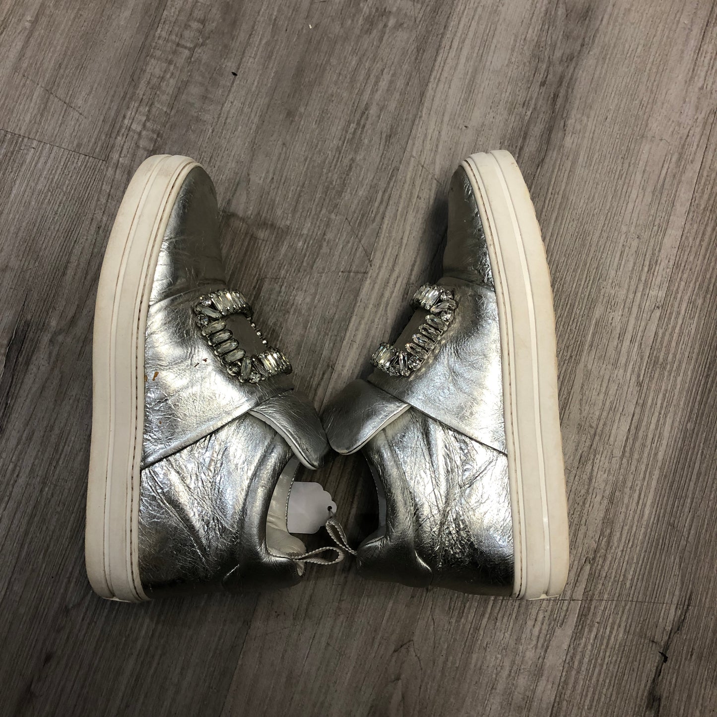 Roger Vivier Women's Strass Buckle Metallic Leather Low Top Sneaker Shoes 35.5 Silver