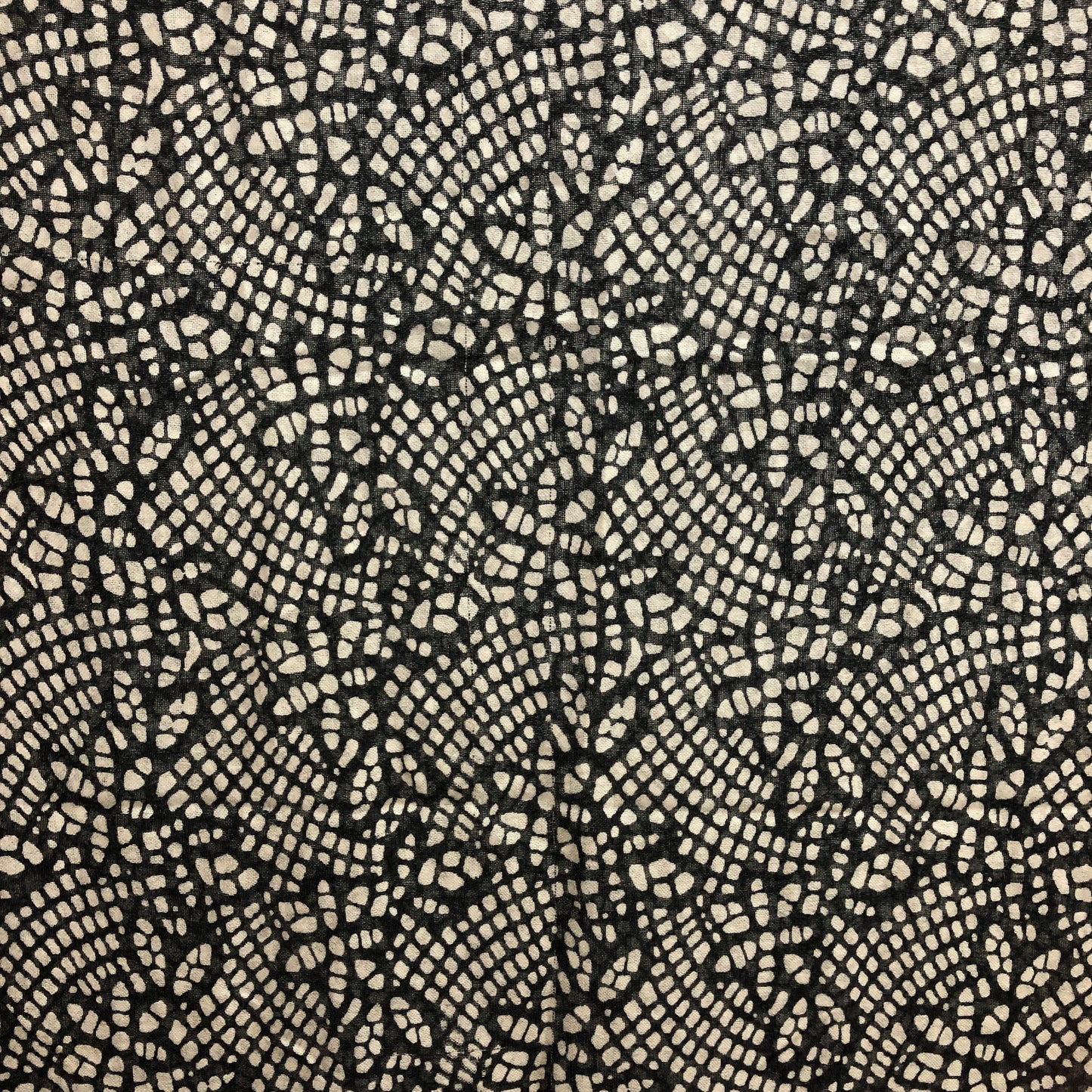 Marc by Marc Jacobs Lace Print Large Scarf 106*180cm Cream/Black