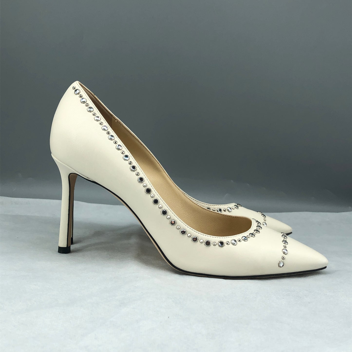Jimmy Choo Women's  Cream Crystal Trim Pointed Toe Stiletto Heels Shoes Size 37