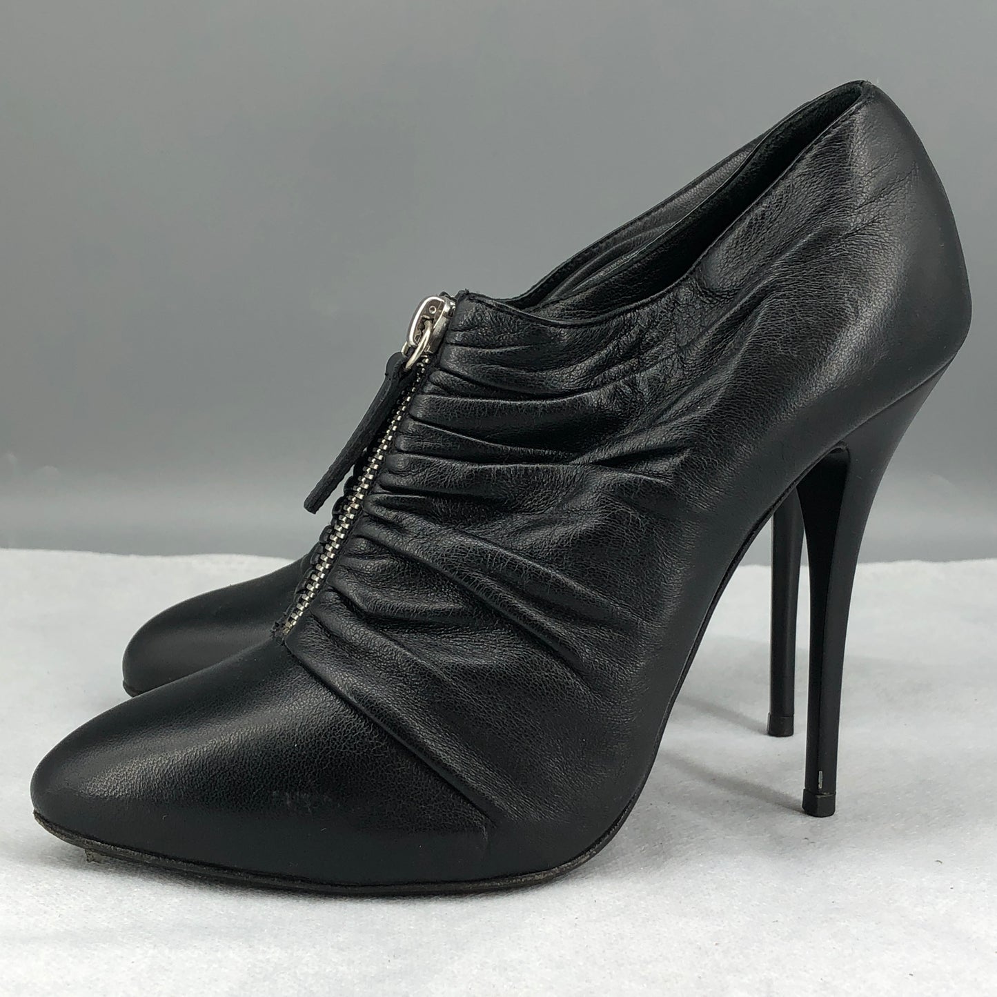 Giuseppe Zanotti Black Ruched Leather Front Zip Pointed Stiletto Pumps 36