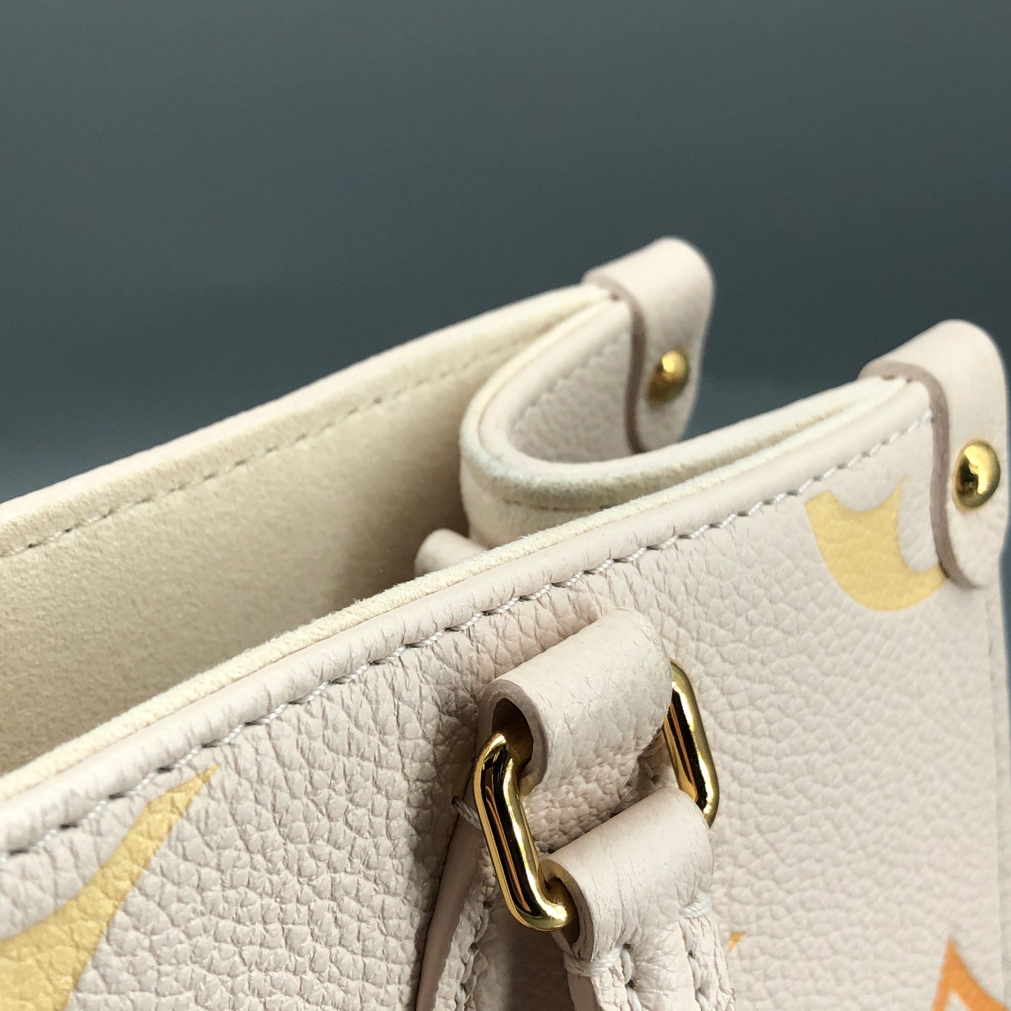 Louis Vuitton Onthego PM Tote Bag Cream Monogram