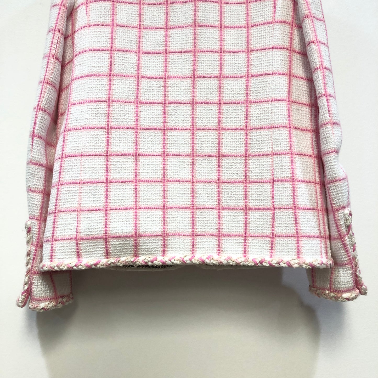 Chanel White & Pink Plaid Tweed Jacket Fringe Trim Size 36