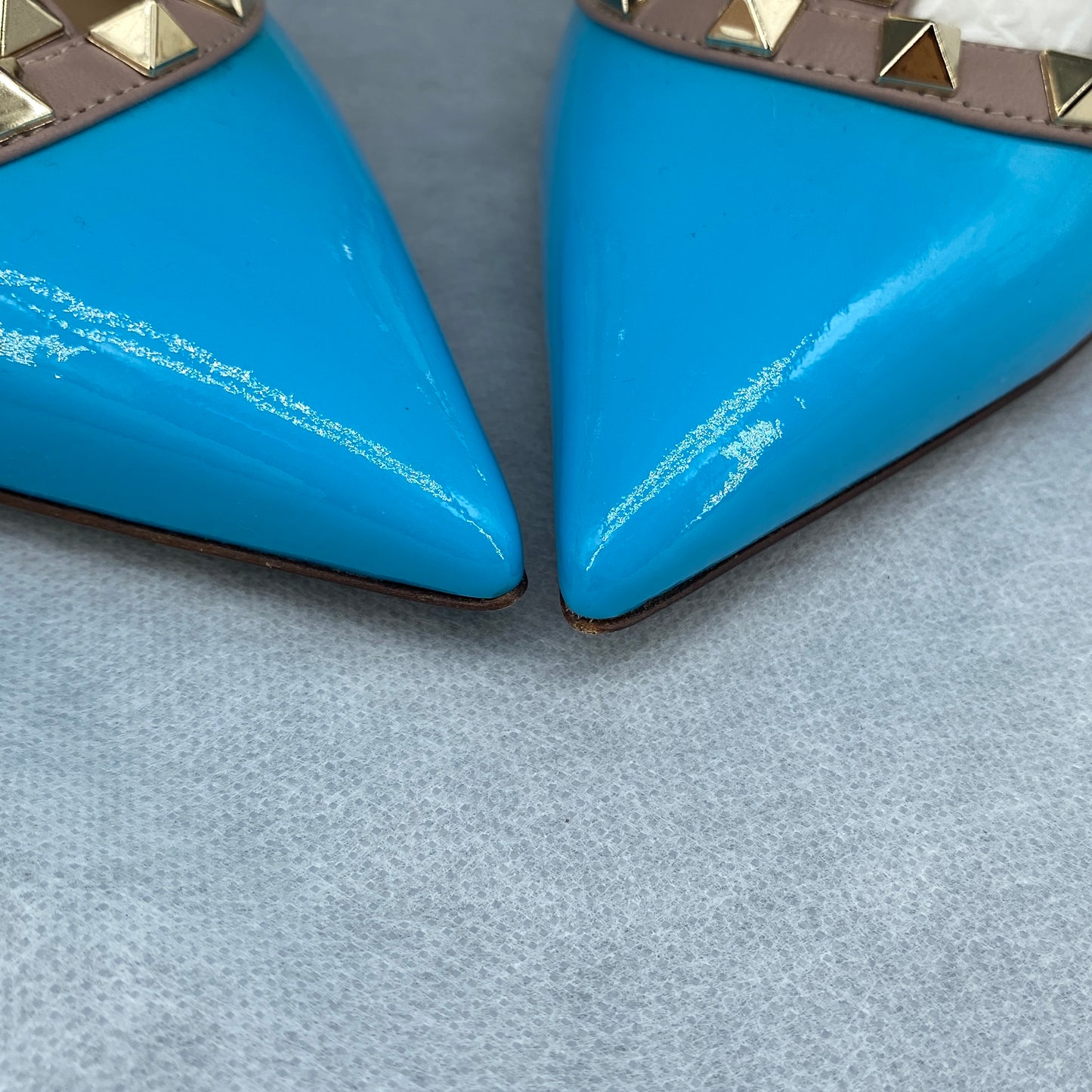Valentino Women’s Light Blue Rockstud Pointed Toe High Heels Shoes