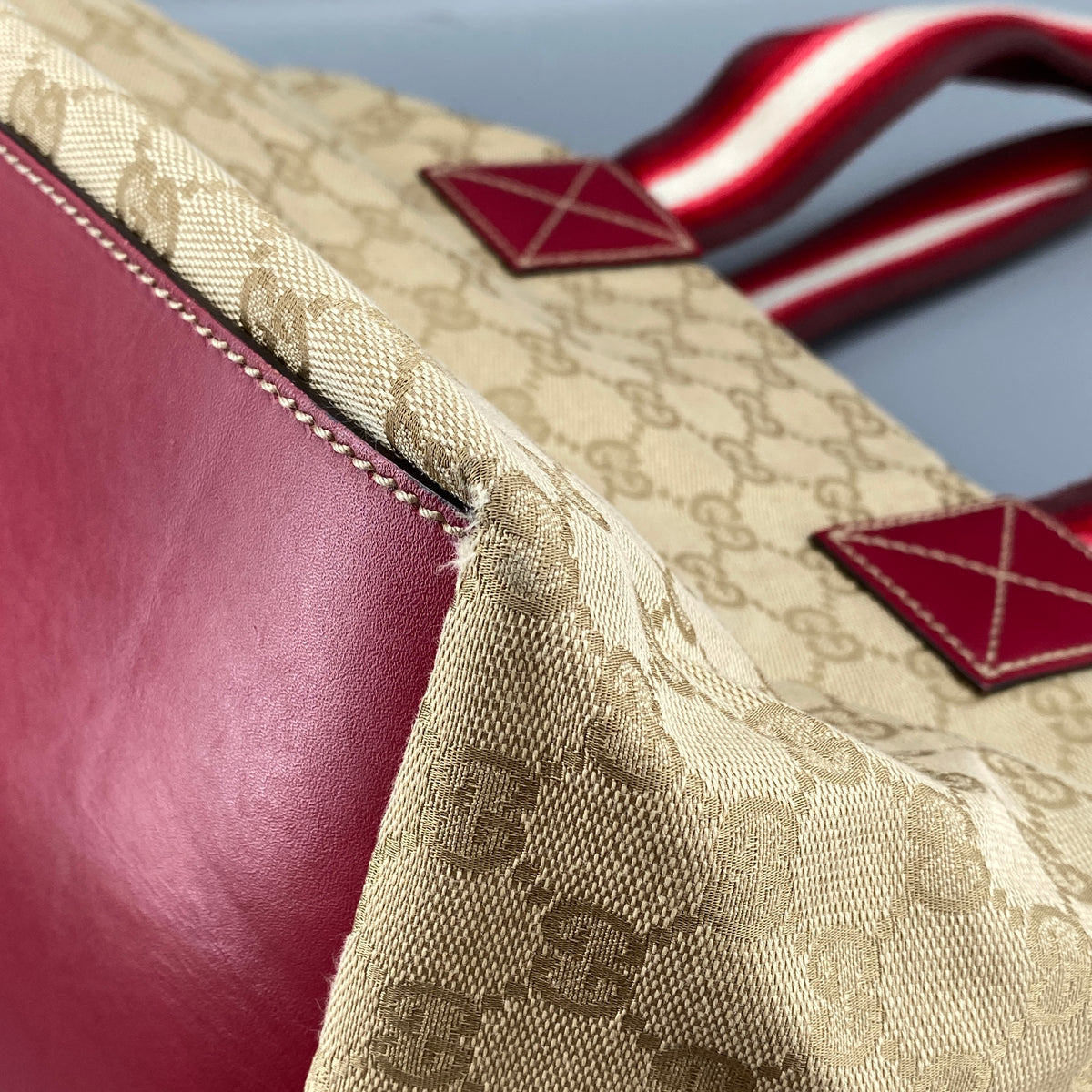 Gucci Beige GG Supreme Canvas  Sherry Line Tote Bag
