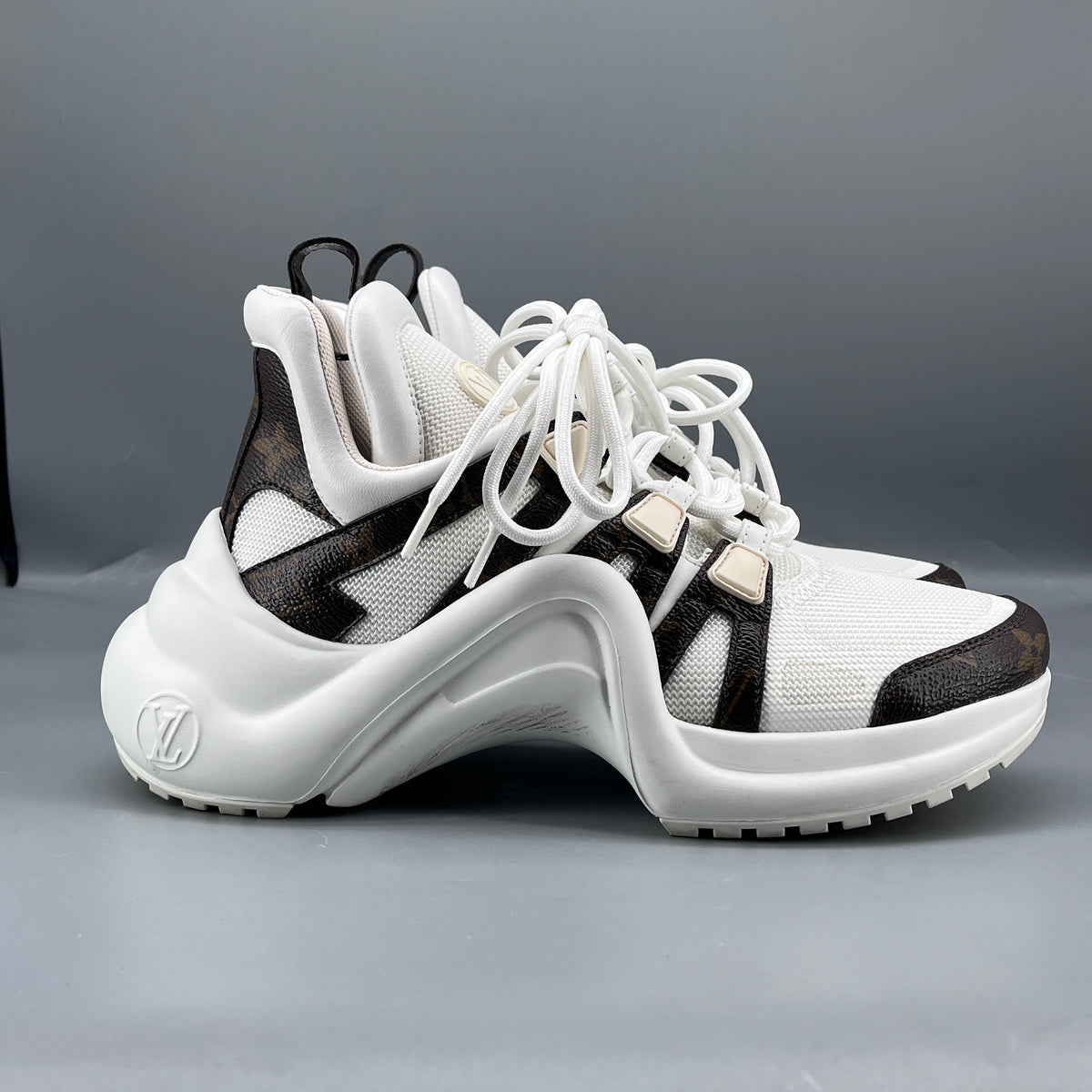 Louis Vuitton White & Brown Mesh & Leather Archlight Sneakers size 37