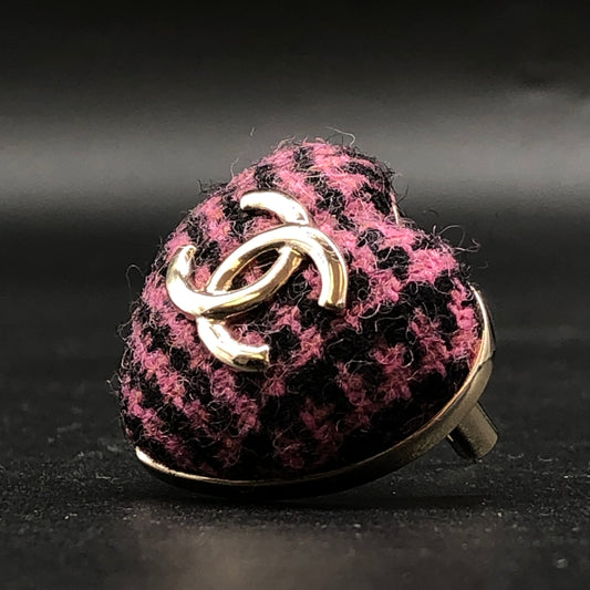 Chanel Pink/Black Houndstooth Heart CC Logo Brooch