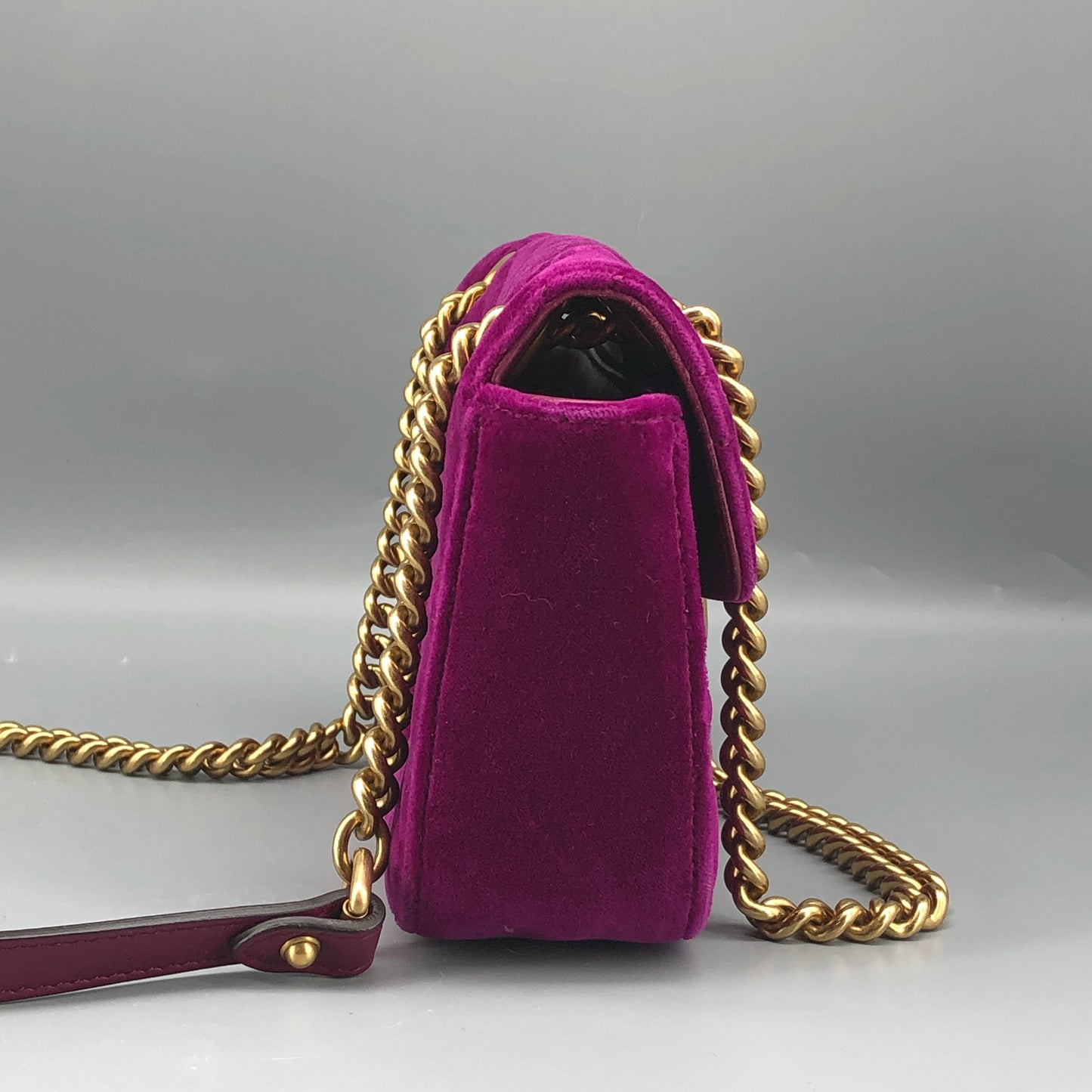 Gucci Marmont Fuchsia Velvet Matelasse Chain Shoulder Bag