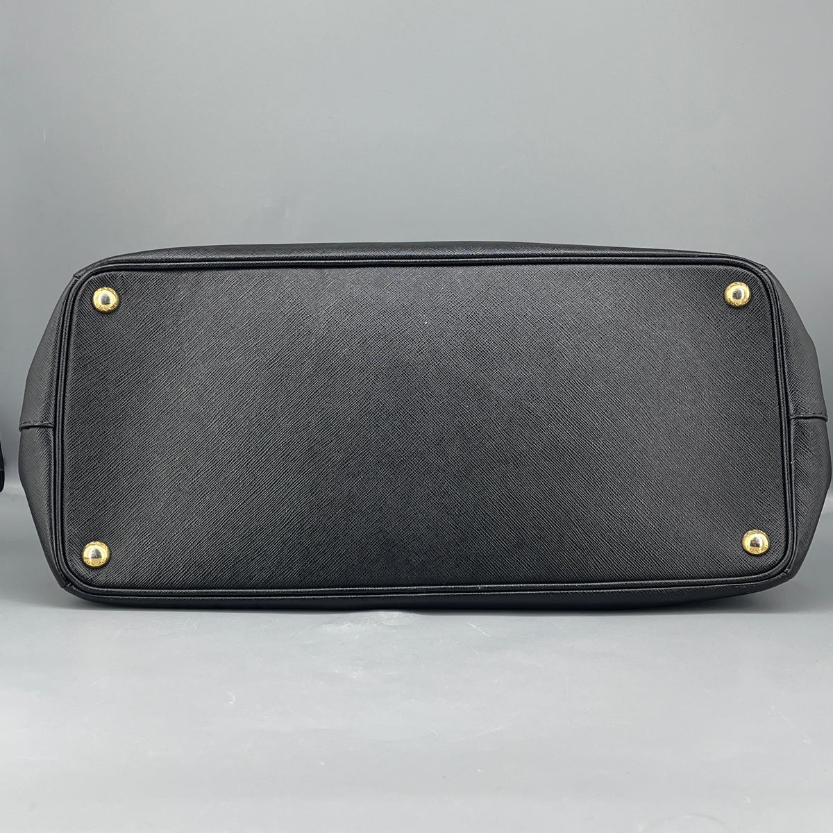 Prada Black Saffiano leather Tote Handbag
