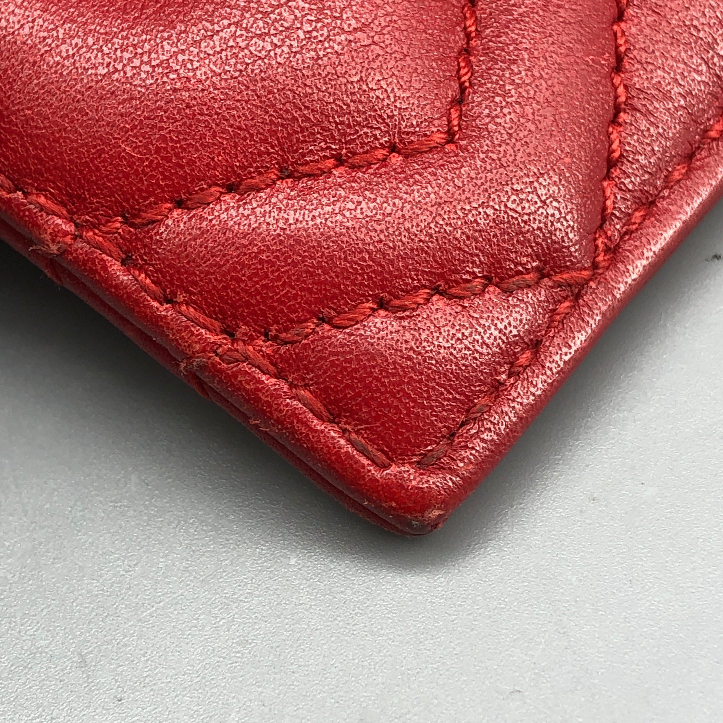 Gucci Chevron Quilted GG Leather Card Holder Red
