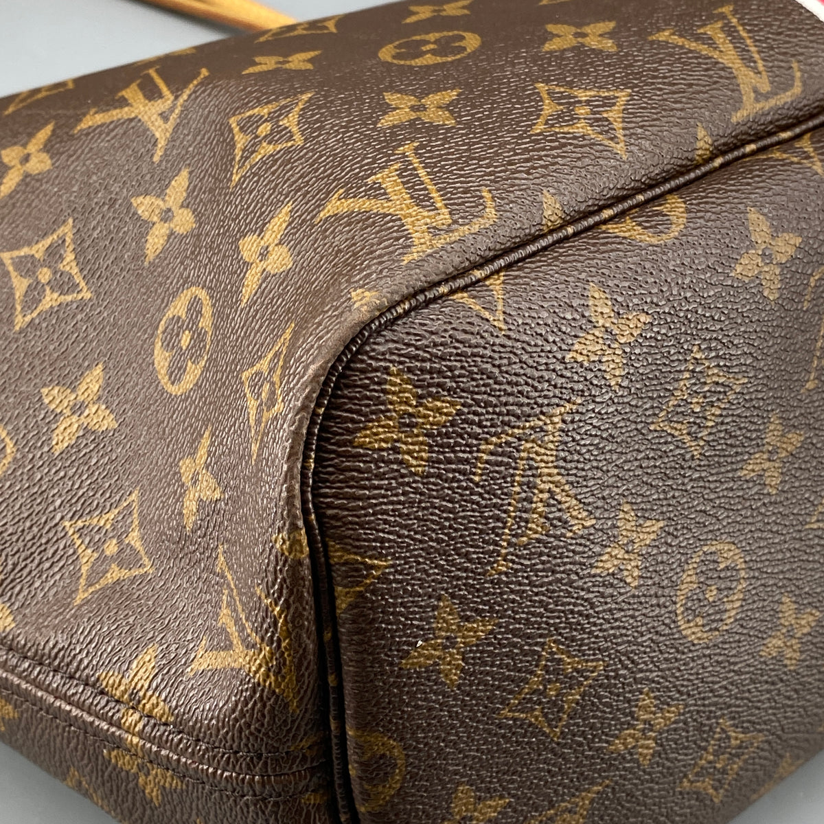 Louis Vuitton Monogram MM Neverfull Tote Bag Brown