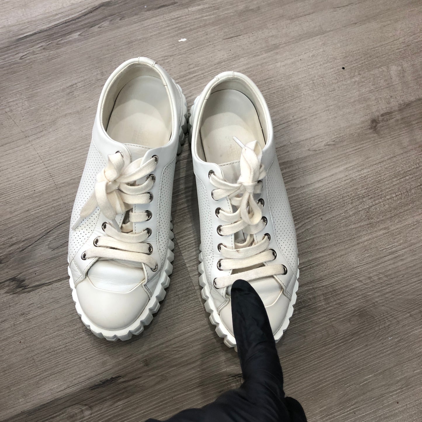 Hermes Women's White Leather Lace-Up Sneakers shoes 36