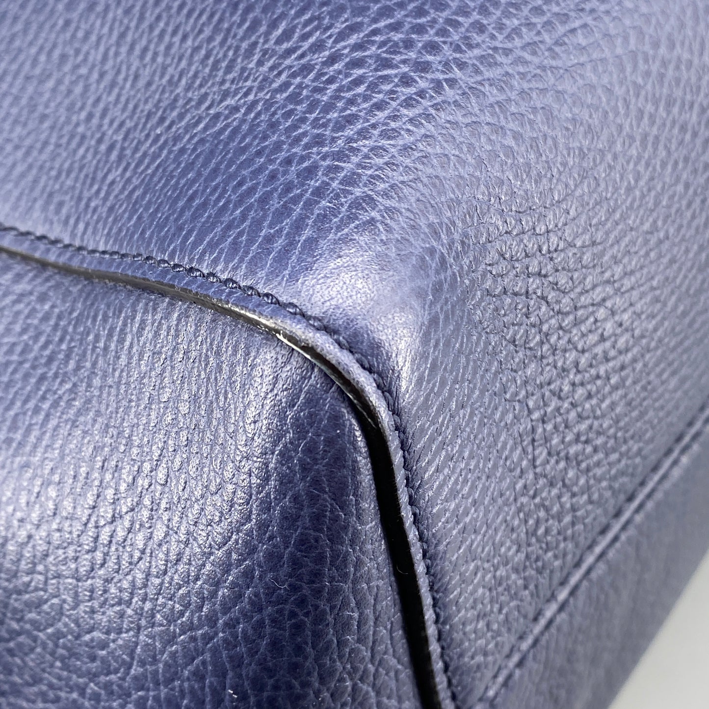 Gucci Grained Leather Tote Bag  Navy