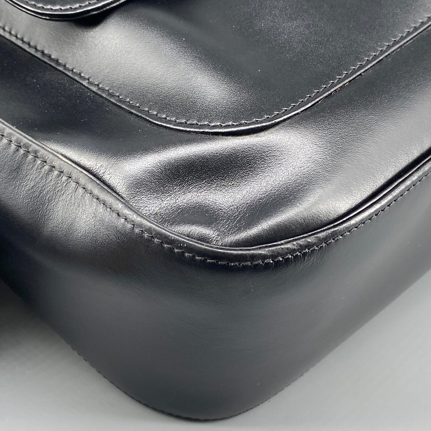 Yves Saint Laurent Black Smooth Leather Square Flap Shoulder Camera Bag