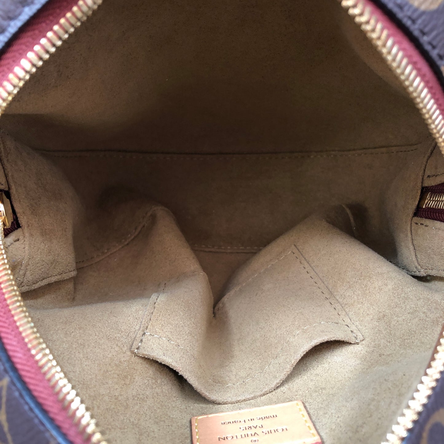 Louis Vuitton Monogram Canvas Boite Chapeau Souple Medium Round Crossbody Bag Brown