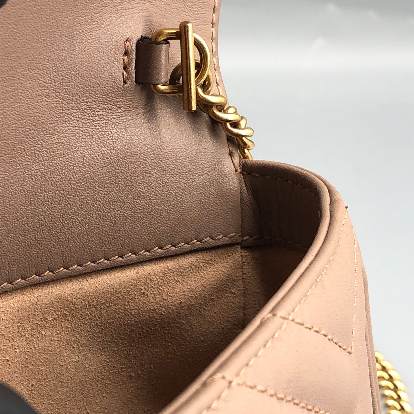 Gucci GG Marmont Mini Quilted Chain Shoulder Bag Dusty Pink