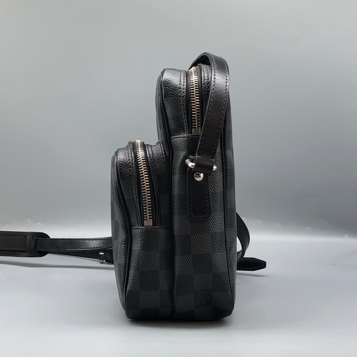 Louis Vuitton Damier Graphite Black Camera Bag